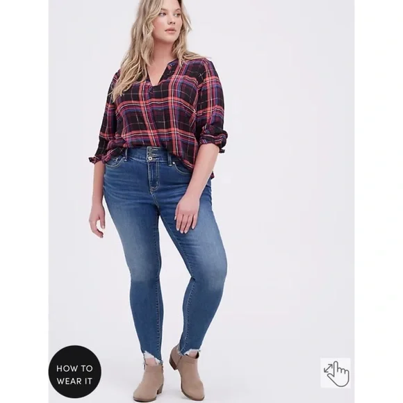 NWT TORRID Blouse - Georgette Plaid Foil Black - Picture 3 of 9